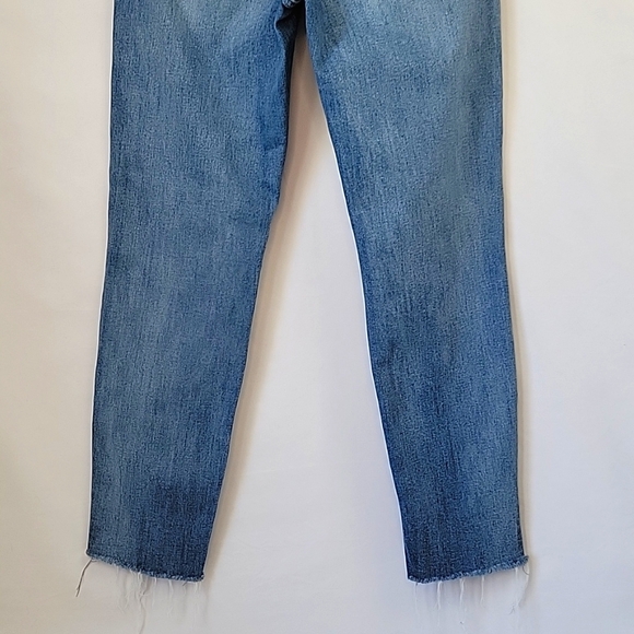 Judy Blue Boyfriend Fit Jeans Light Medium Wash Size 28 - Picture 7 of 15